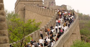 Mass tourism at the Great Wall