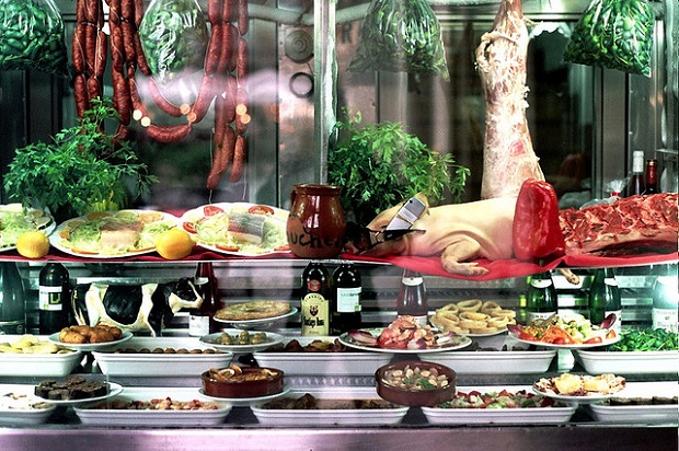 Museum Jamon table